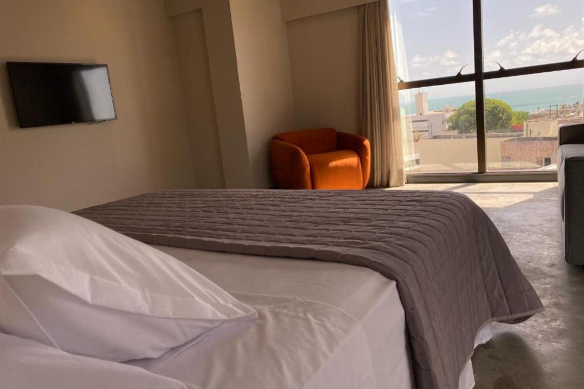 9006 Hotel 4*